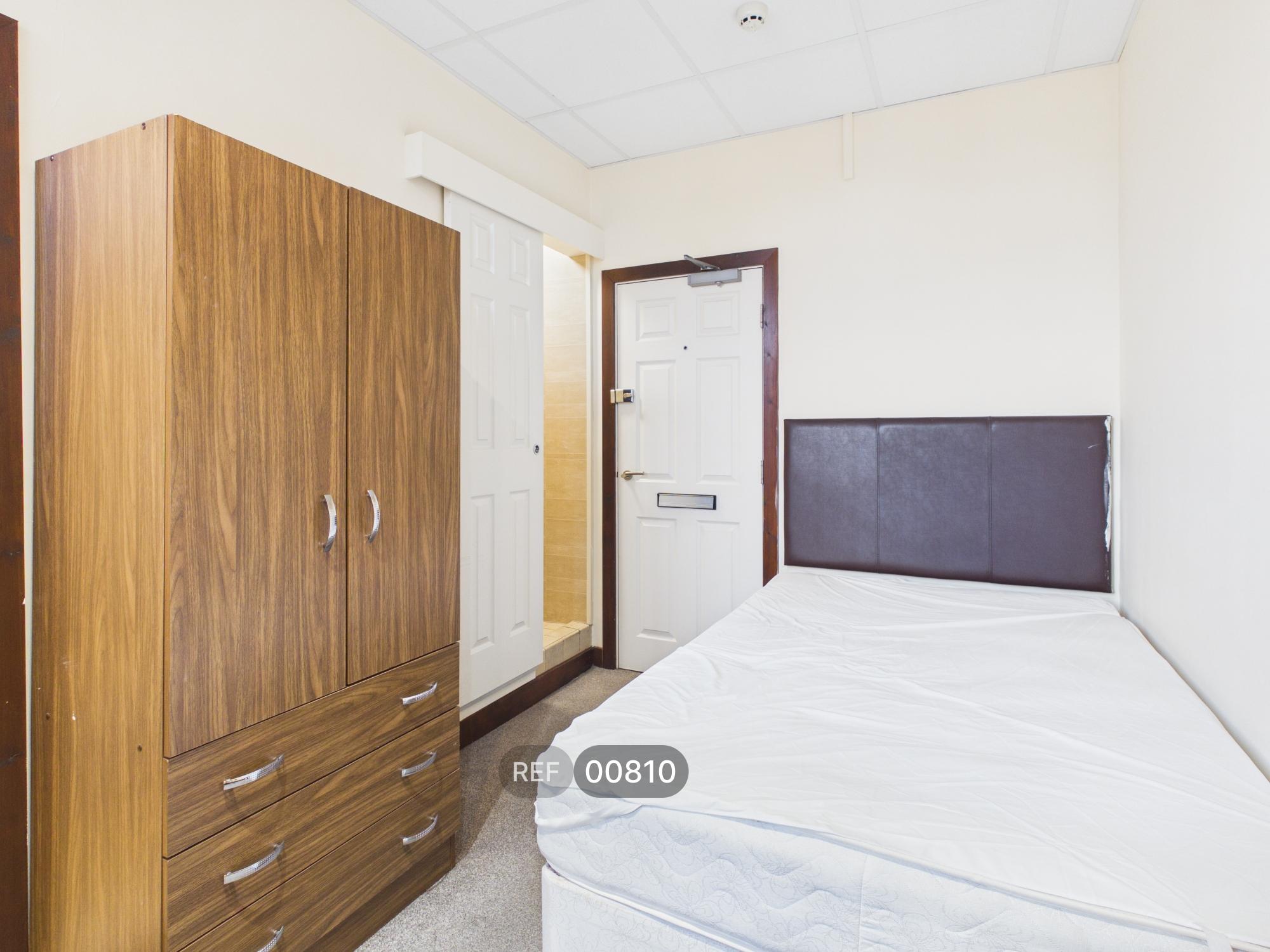 Room Anlaby Road in Hull