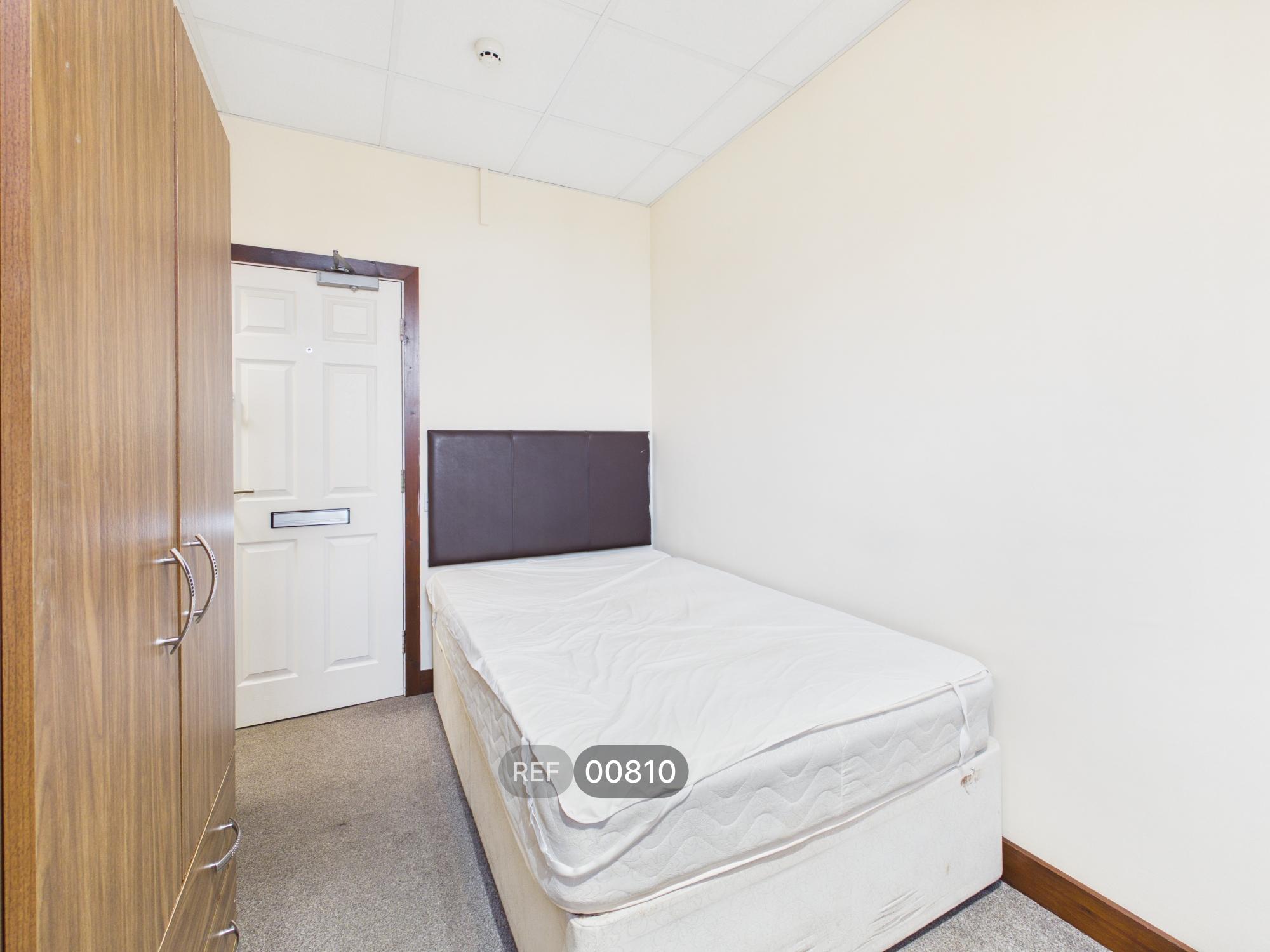 Room Anlaby Road in Hull