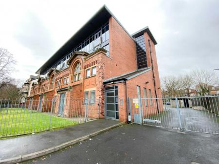 Flat Alness Road in Manchester
