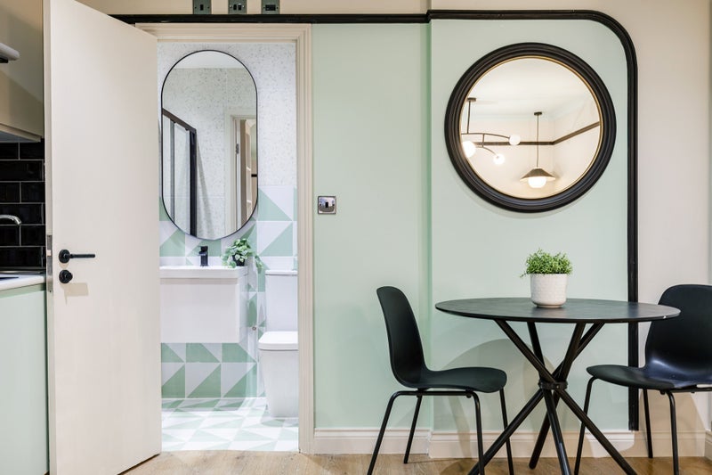 Flat Kensington Gardens Square in City of Westminster