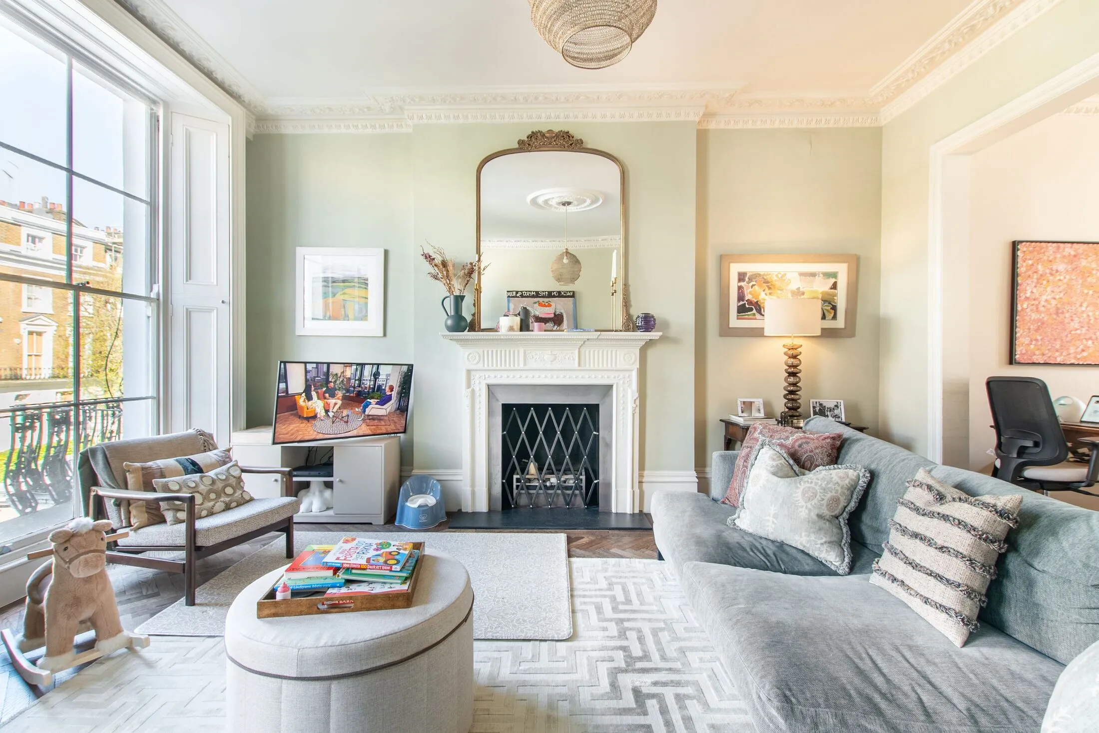 Flat Kildare Gardens in City of Westminster