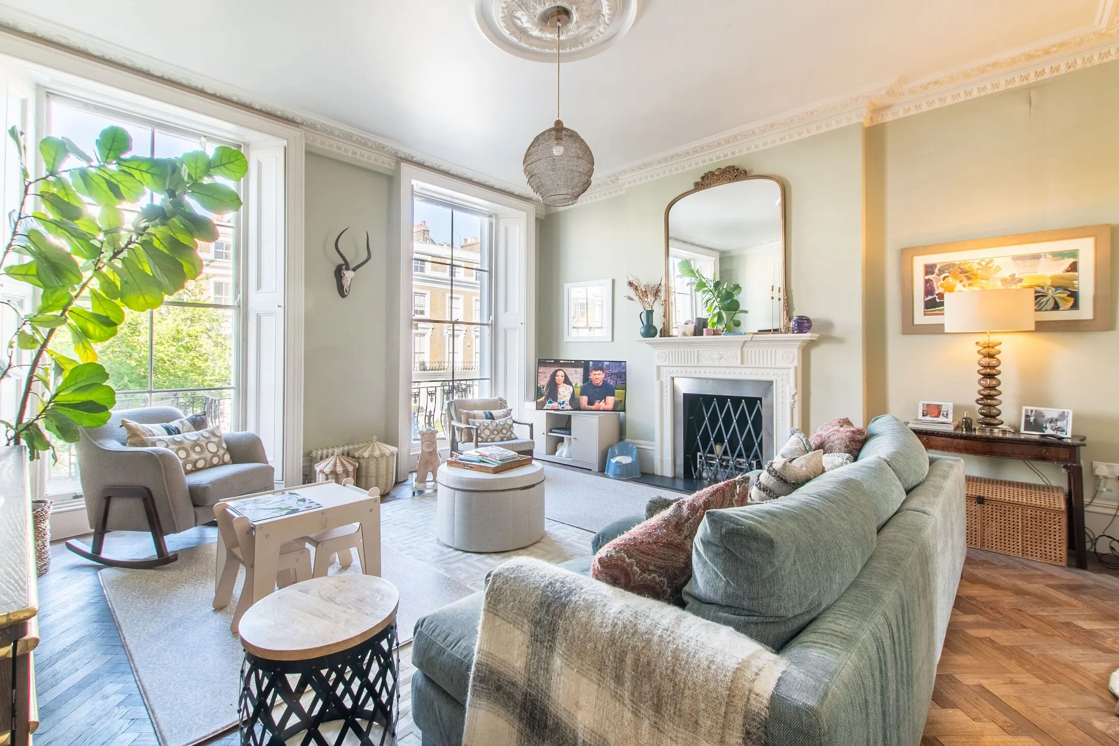 Flat Kildare Gardens in City of Westminster
