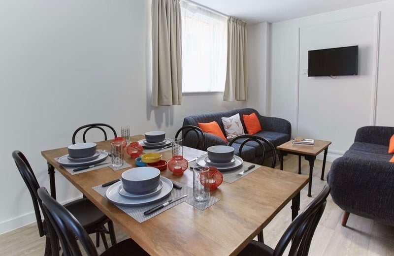 Room Sopwith Avenue in Greater London