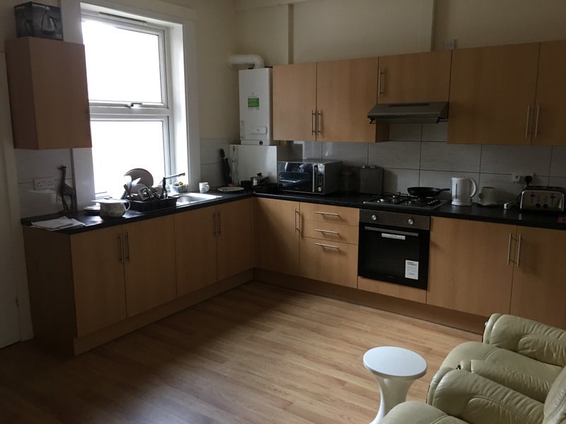 Room Reginald Mount in Leeds