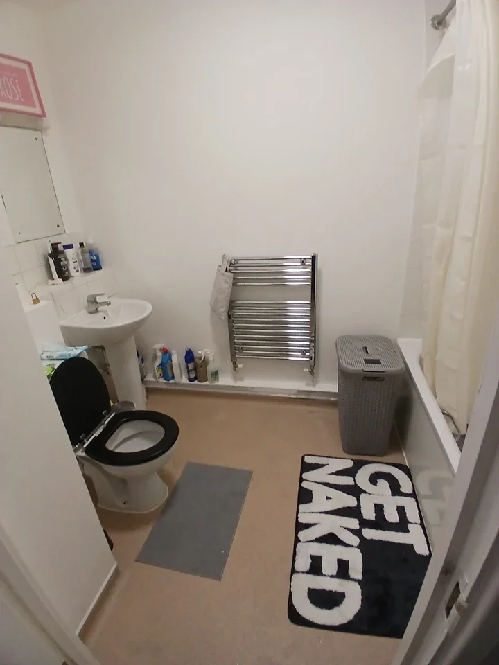 Room Hillside in Greater London