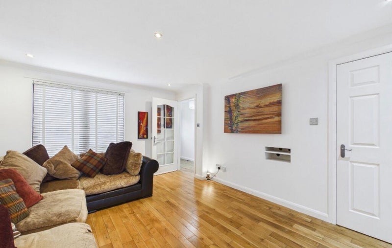 Room Bressay Grove in Glasgow