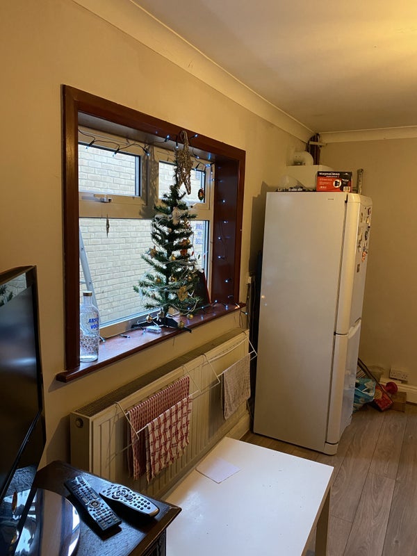 Room Langthorne Road in Greater London