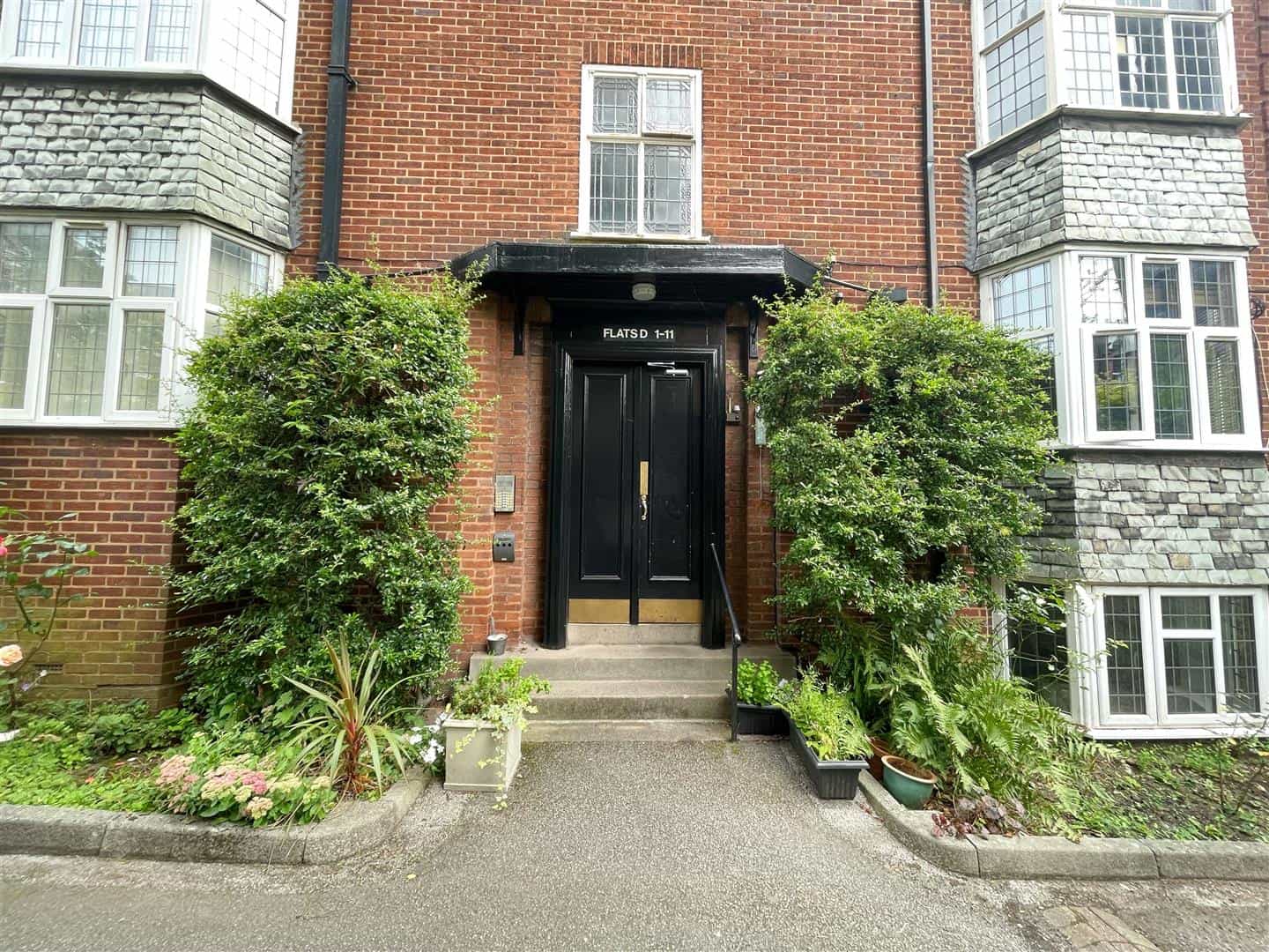 Flat Calthorpe Road in Birmingham