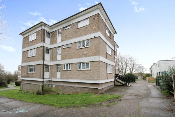 Flat Swanstead in Basildon