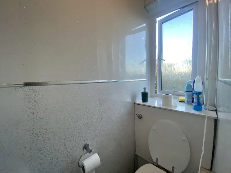 Room Tildesley Road in Greater London