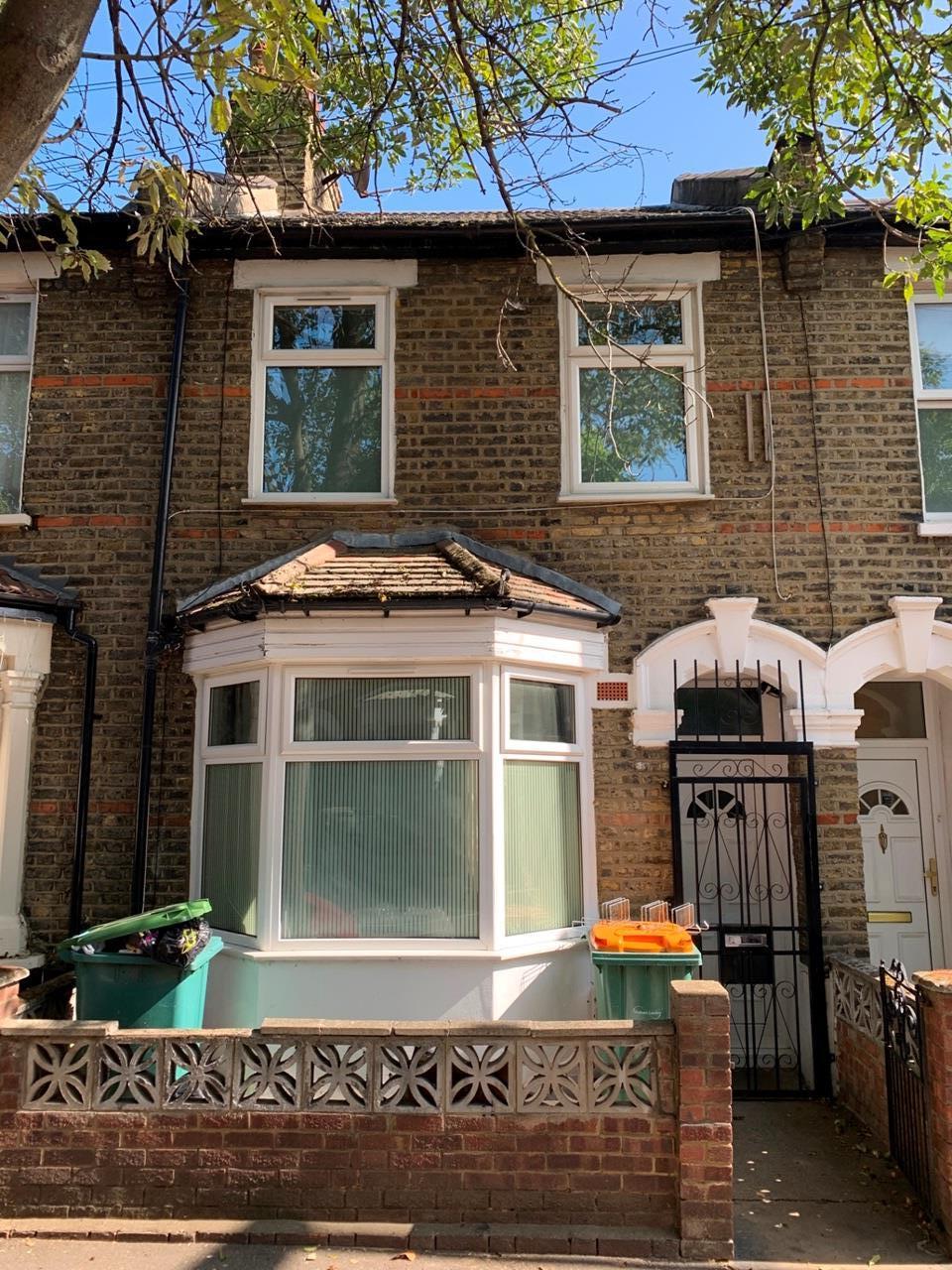 House Holbrook Road in Greater London