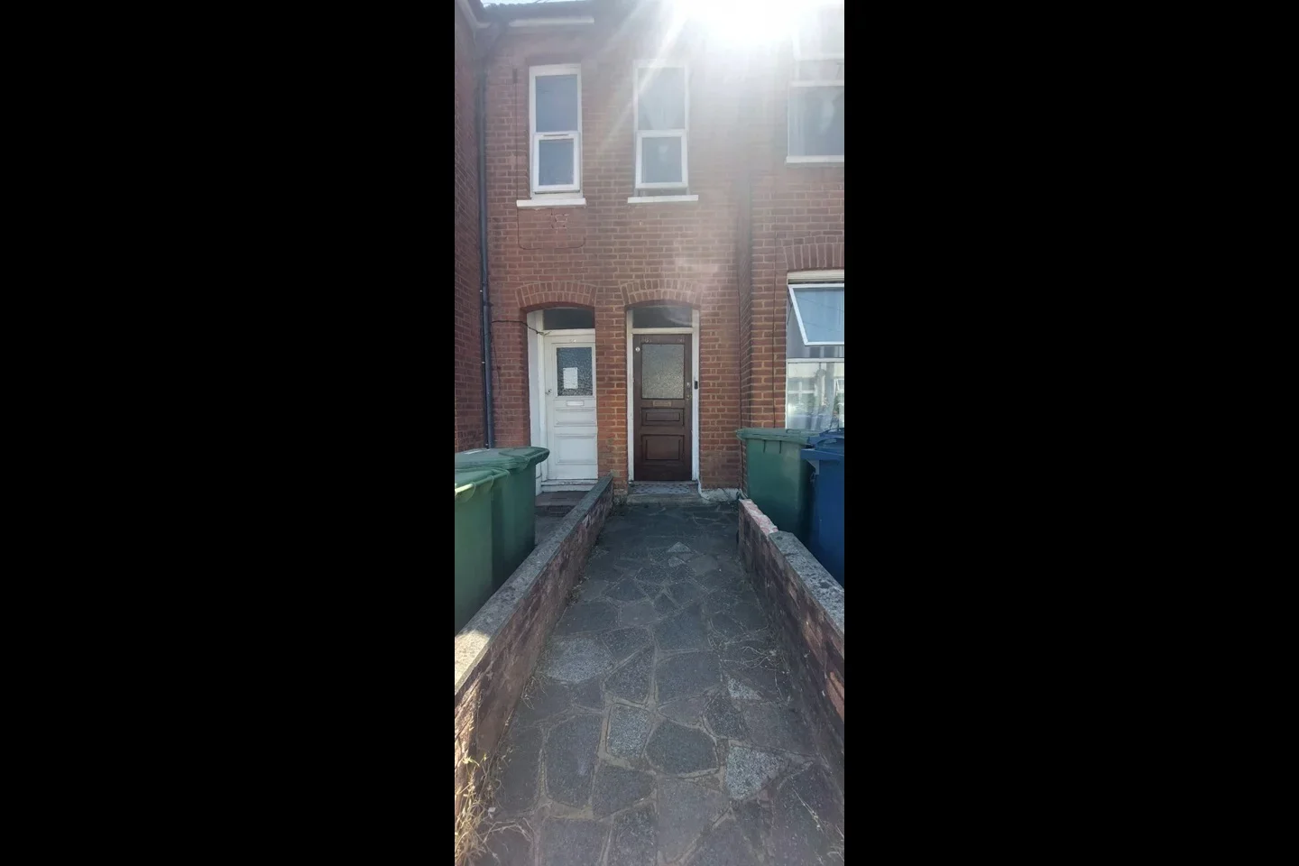Flat Rosslyn Crescent in Greater London