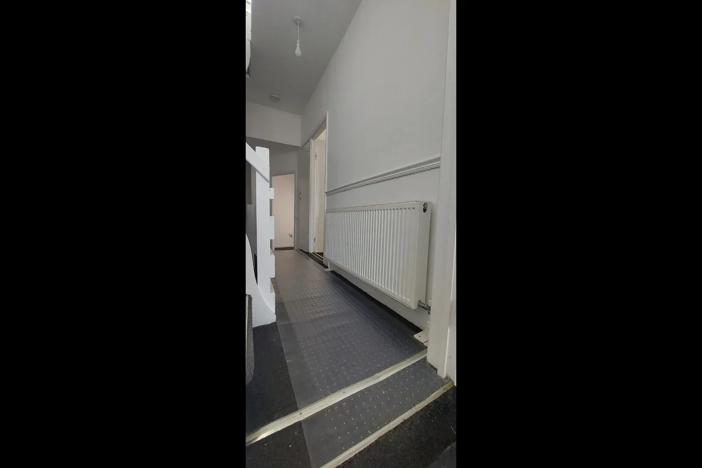 Flat Rosslyn Crescent in Greater London