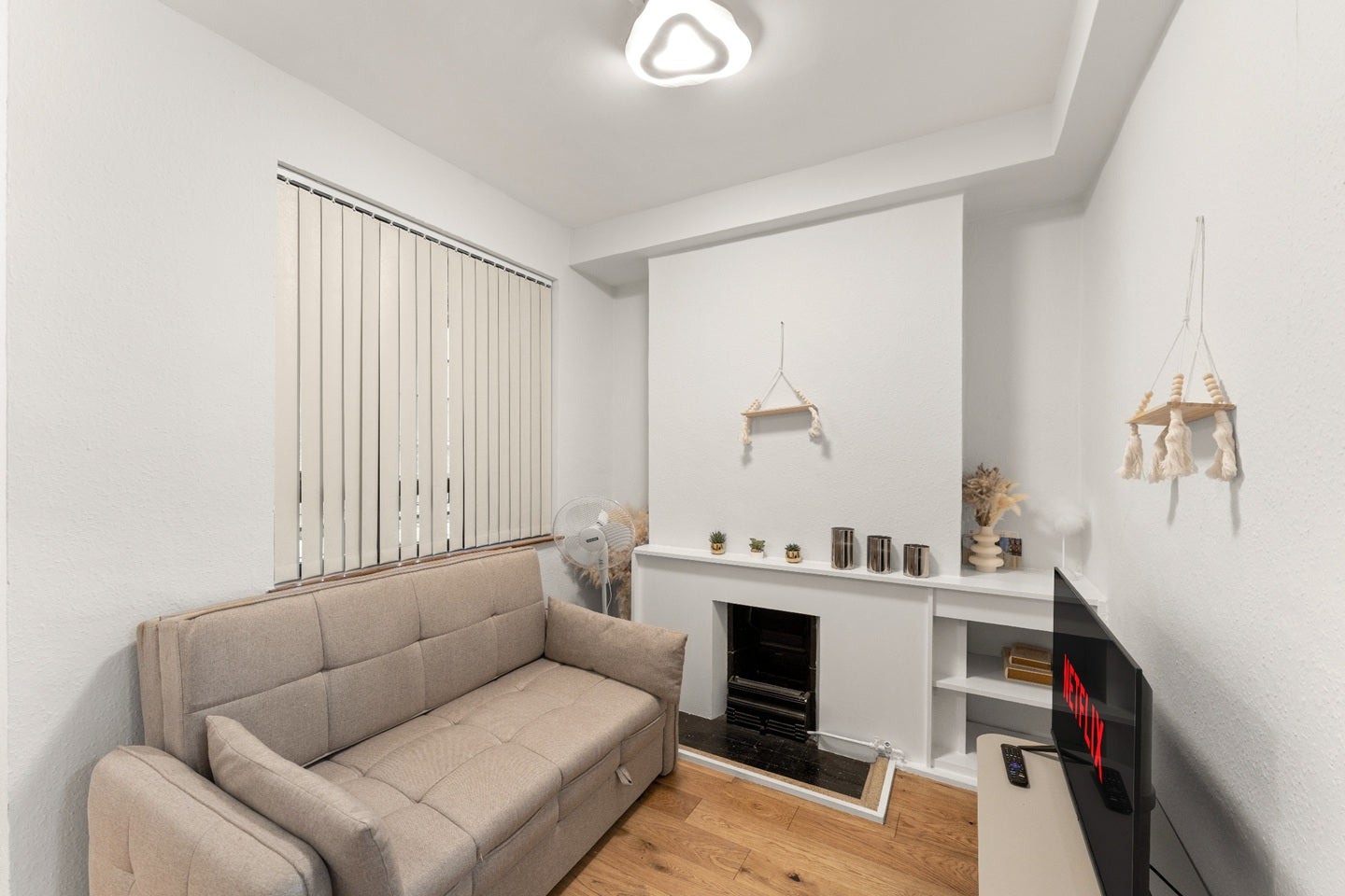 Flat Birkenhead Street in Greater London