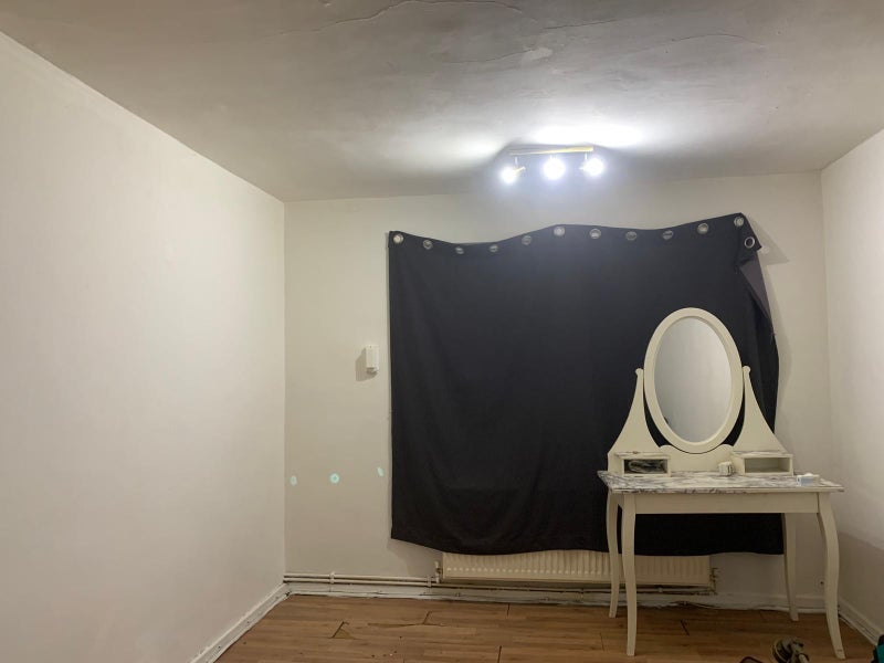 Room Albert Road in Greater London