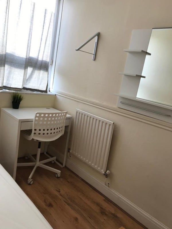 Room Ricardo Street in Greater London