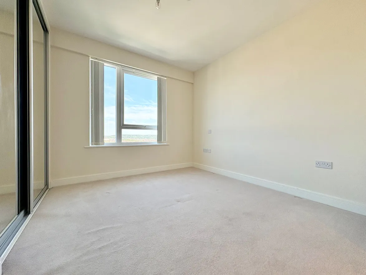 Flat Pearl Lane in Gillingham