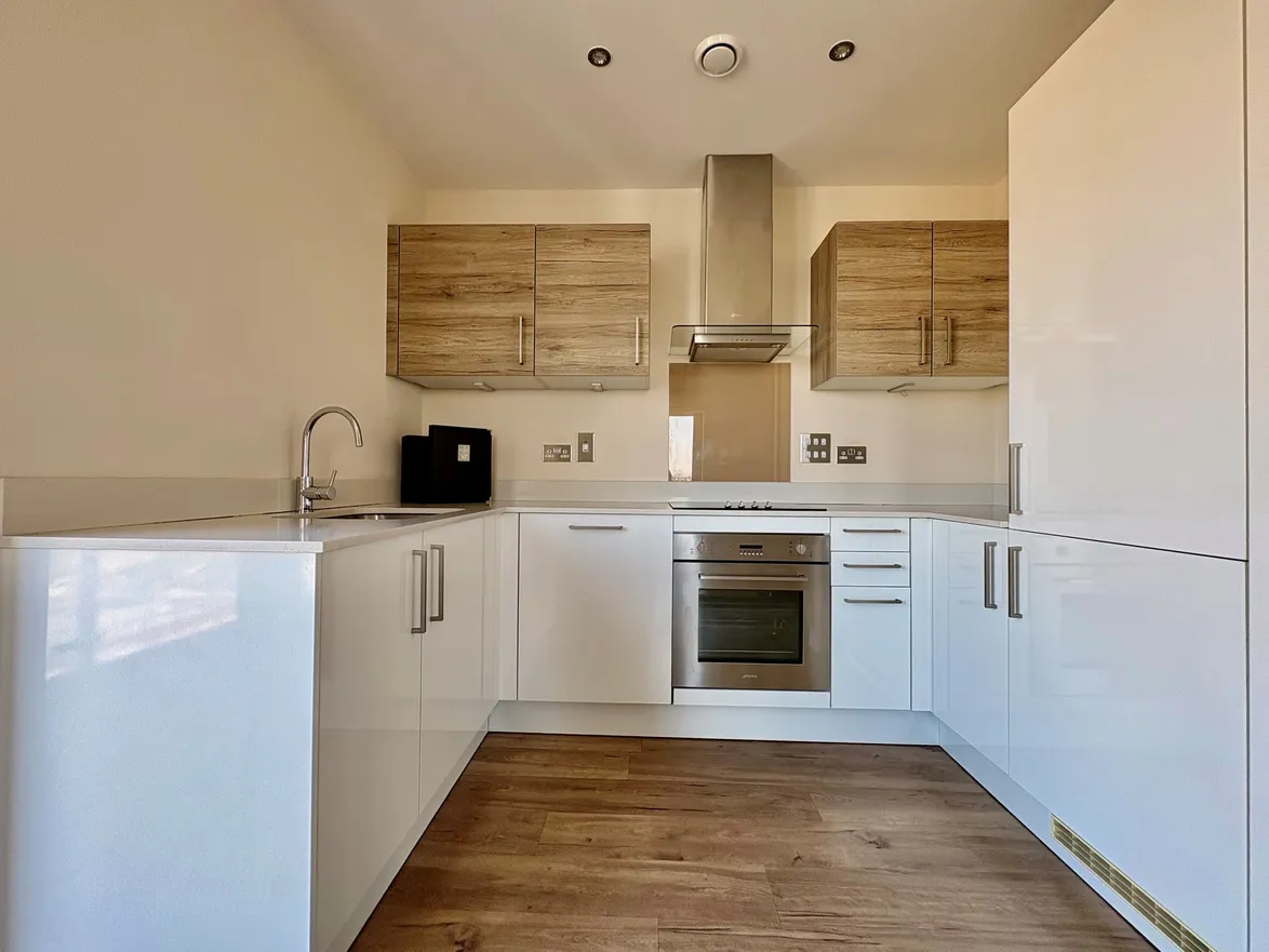 Flat Pearl Lane in Gillingham