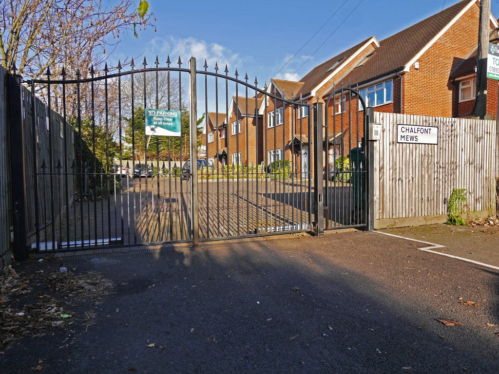 Flat Regent Avenue in Greater London