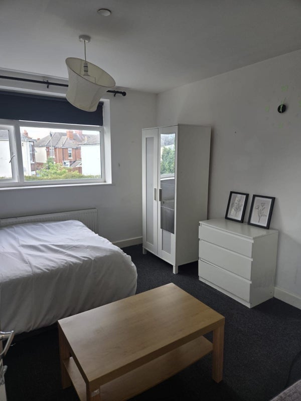 Room Tower Road in Bournemouth