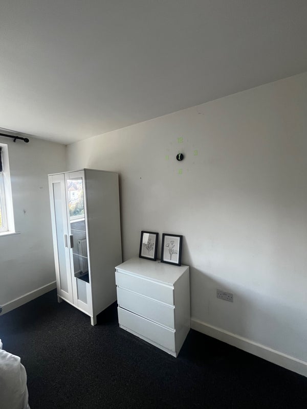 Room Tower Road in Bournemouth