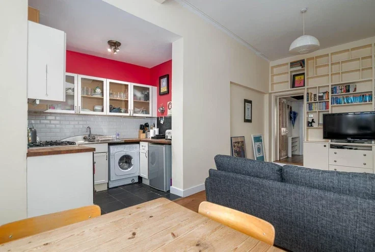 Flat John Ruskin Street in Greater London