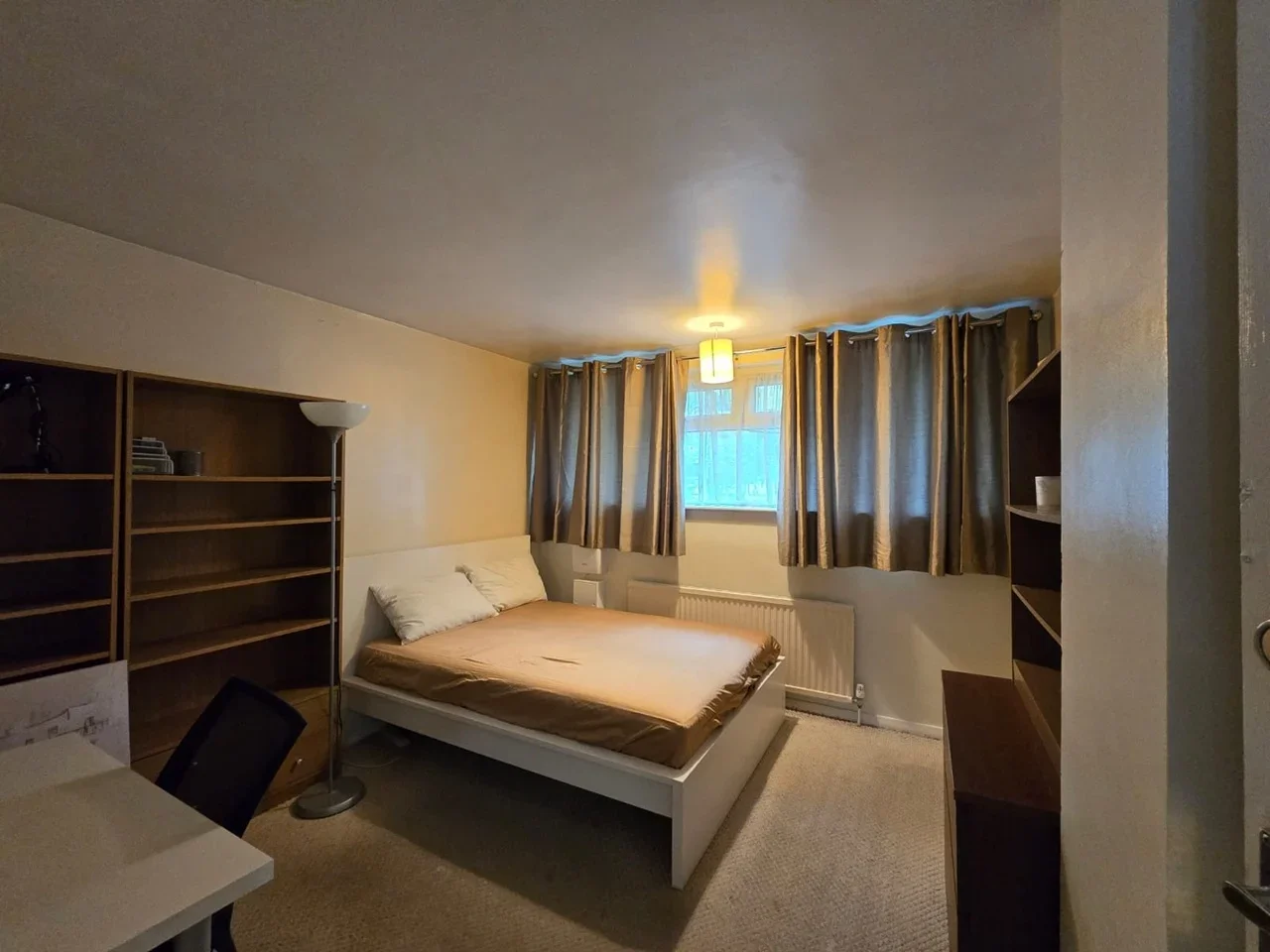 House Camel Road in Greater London
