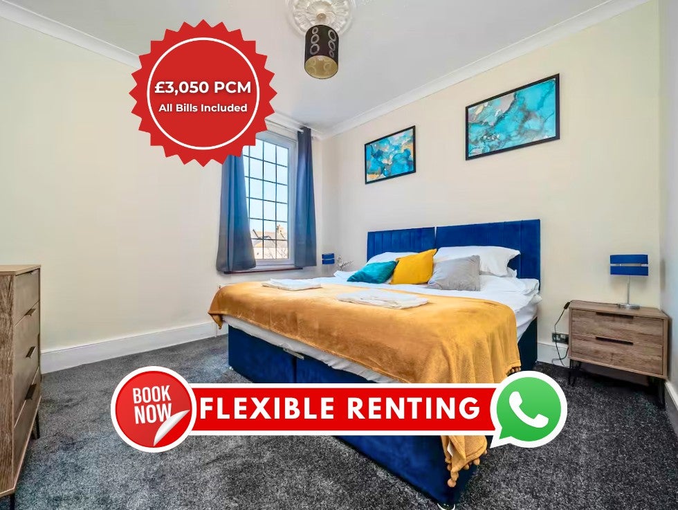 Flat Holly Road in Greater London