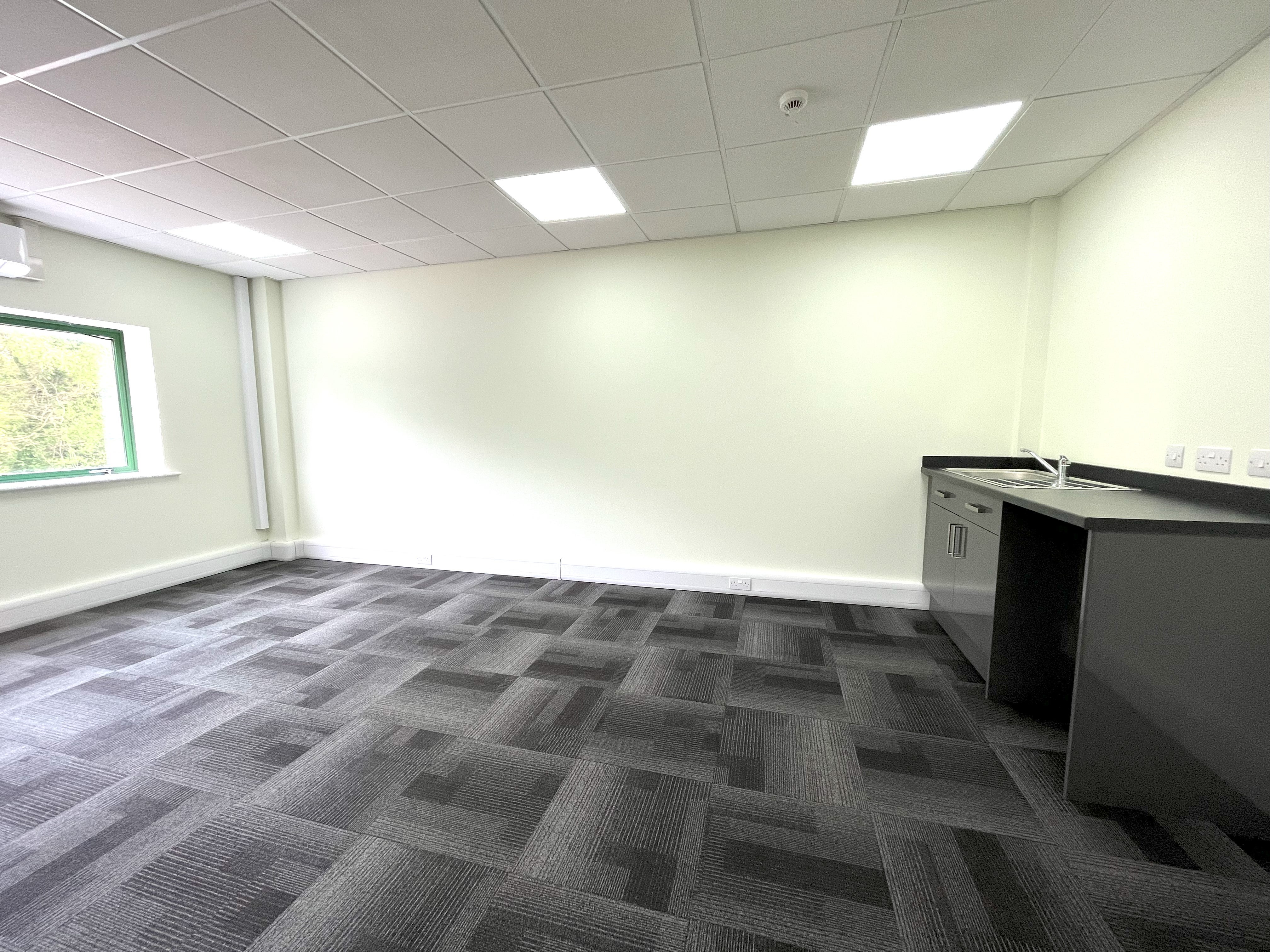Flat Brunel Way in Stonehouse