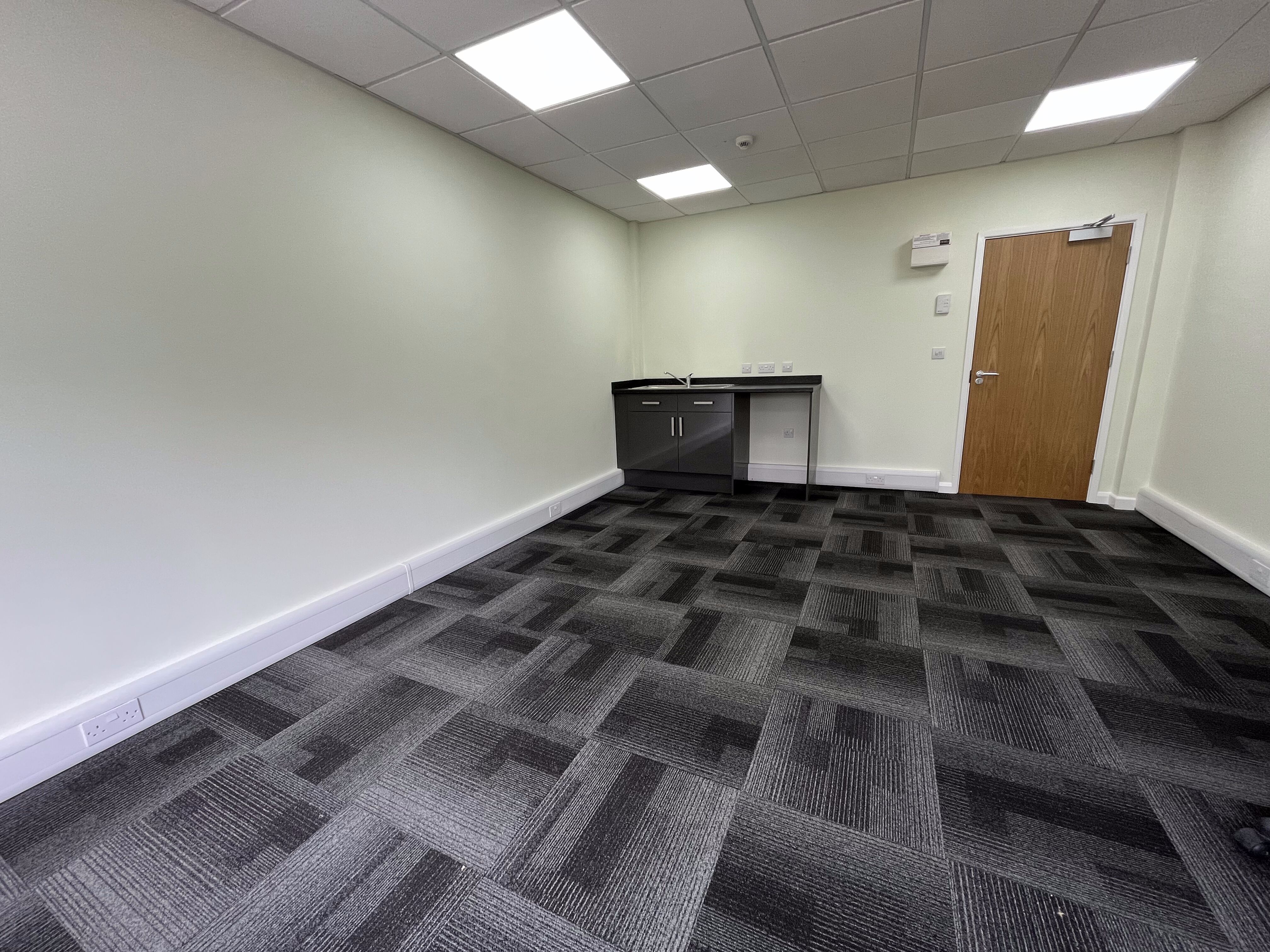 Flat Brunel Way in Stonehouse