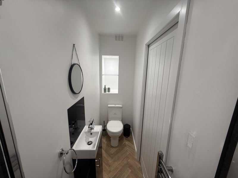 Room Folly Lane in Warrington