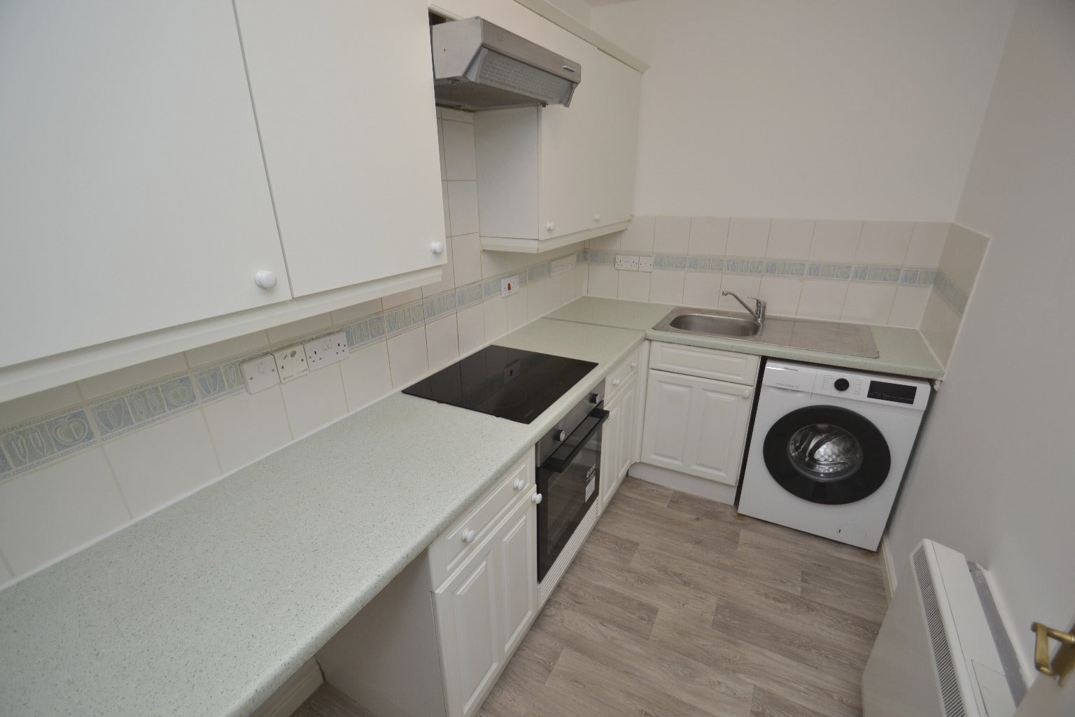 Flat Fullarton Avenue in Glasgow