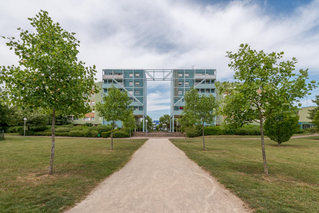 Flat Place Albert Camus in Quetigny
