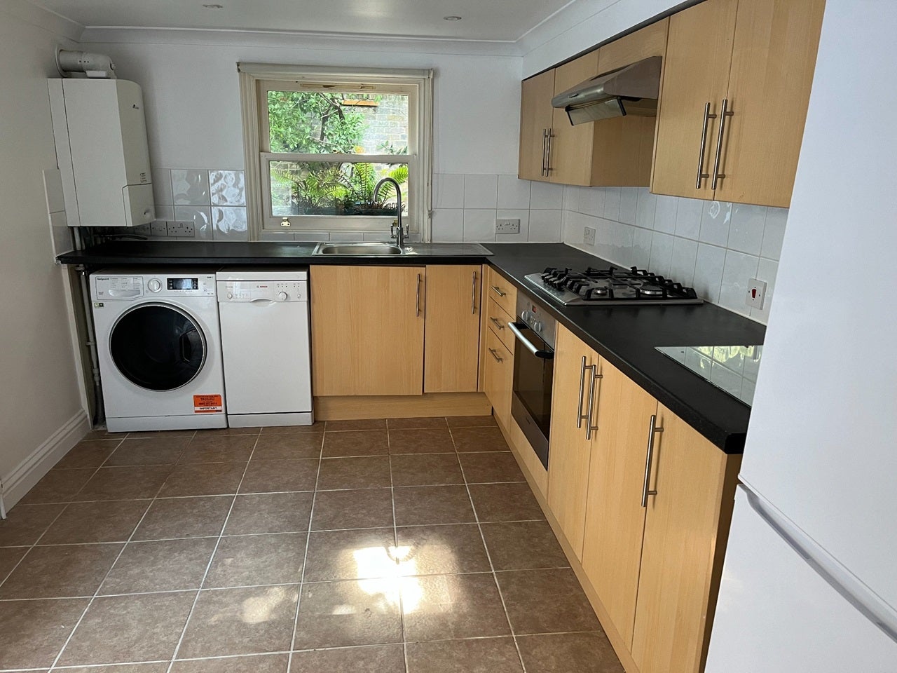 Flat Houblon Road in Greater London