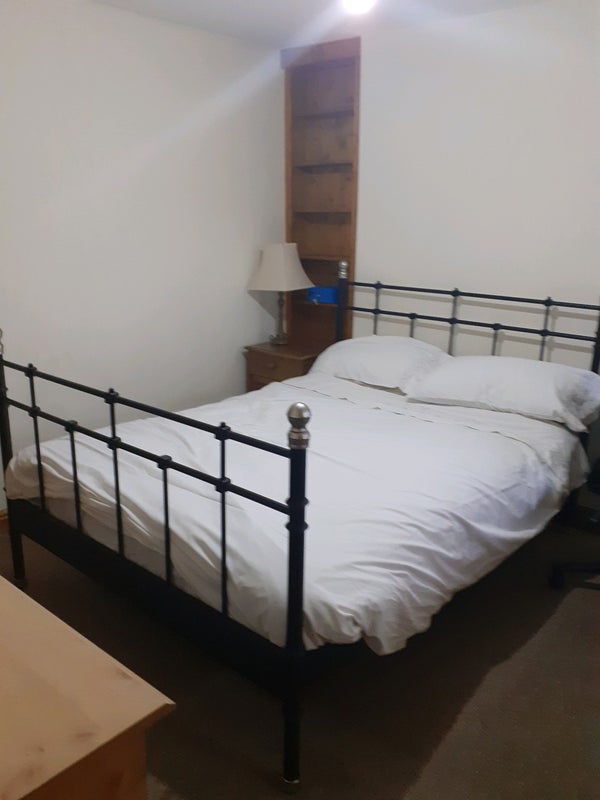 Room Clare Road in Manchester