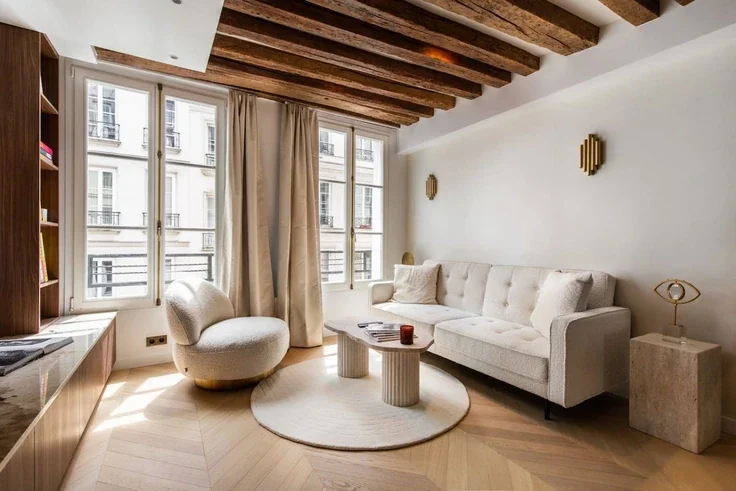 Flat Rue Sauval in Paris