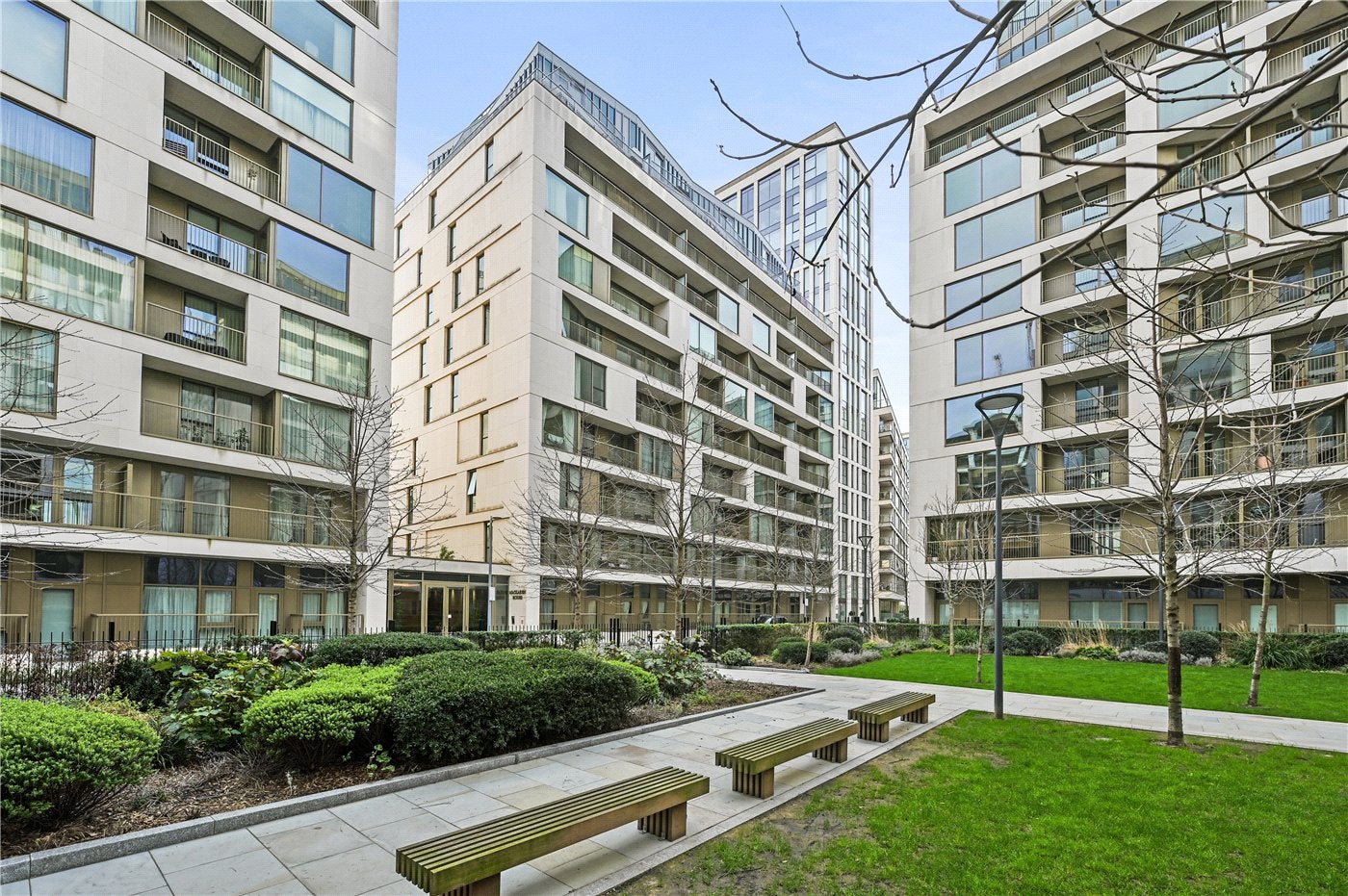 Flat Warwick Lane in Greater London