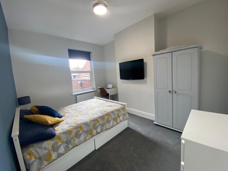 Room Sandon Road in Stafford