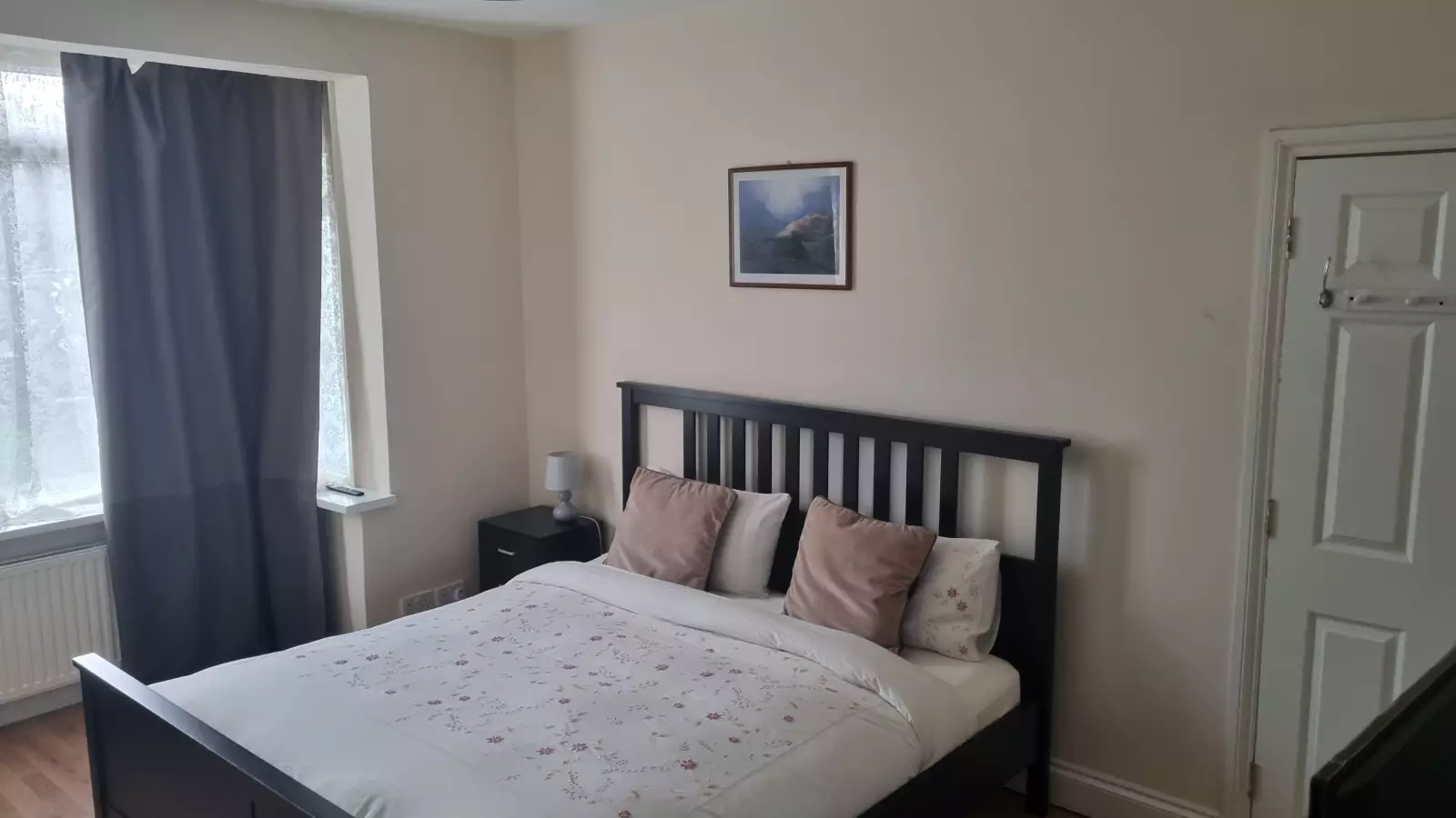 Flat Beaumont Avenue in Greater London