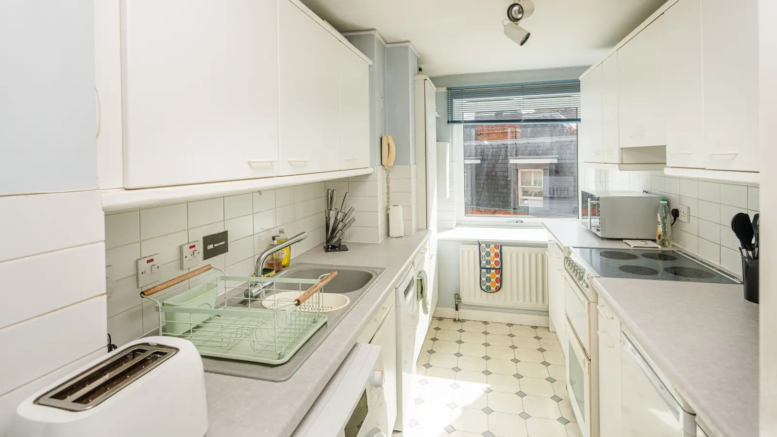 Flat Great Newport Street in City of Westminster