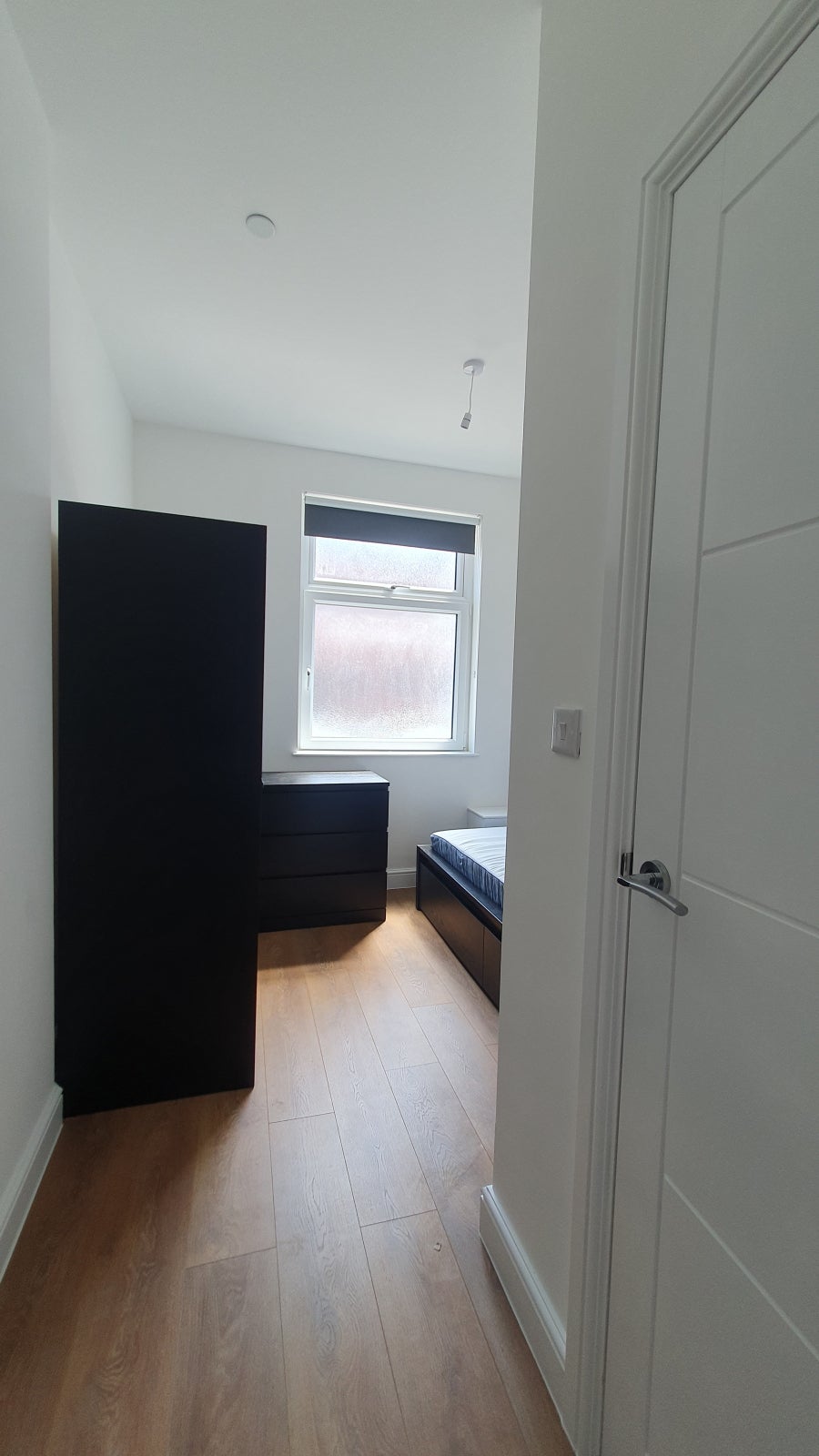 Room Upper Clifton Street in Cardiff