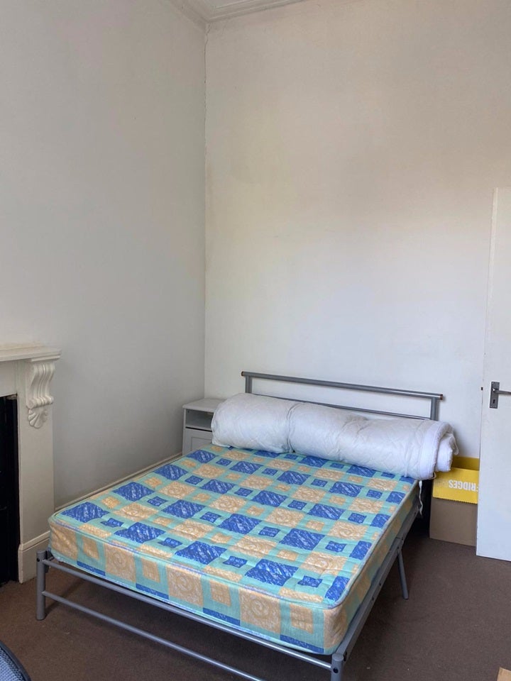 Flat Perham Road in Greater London