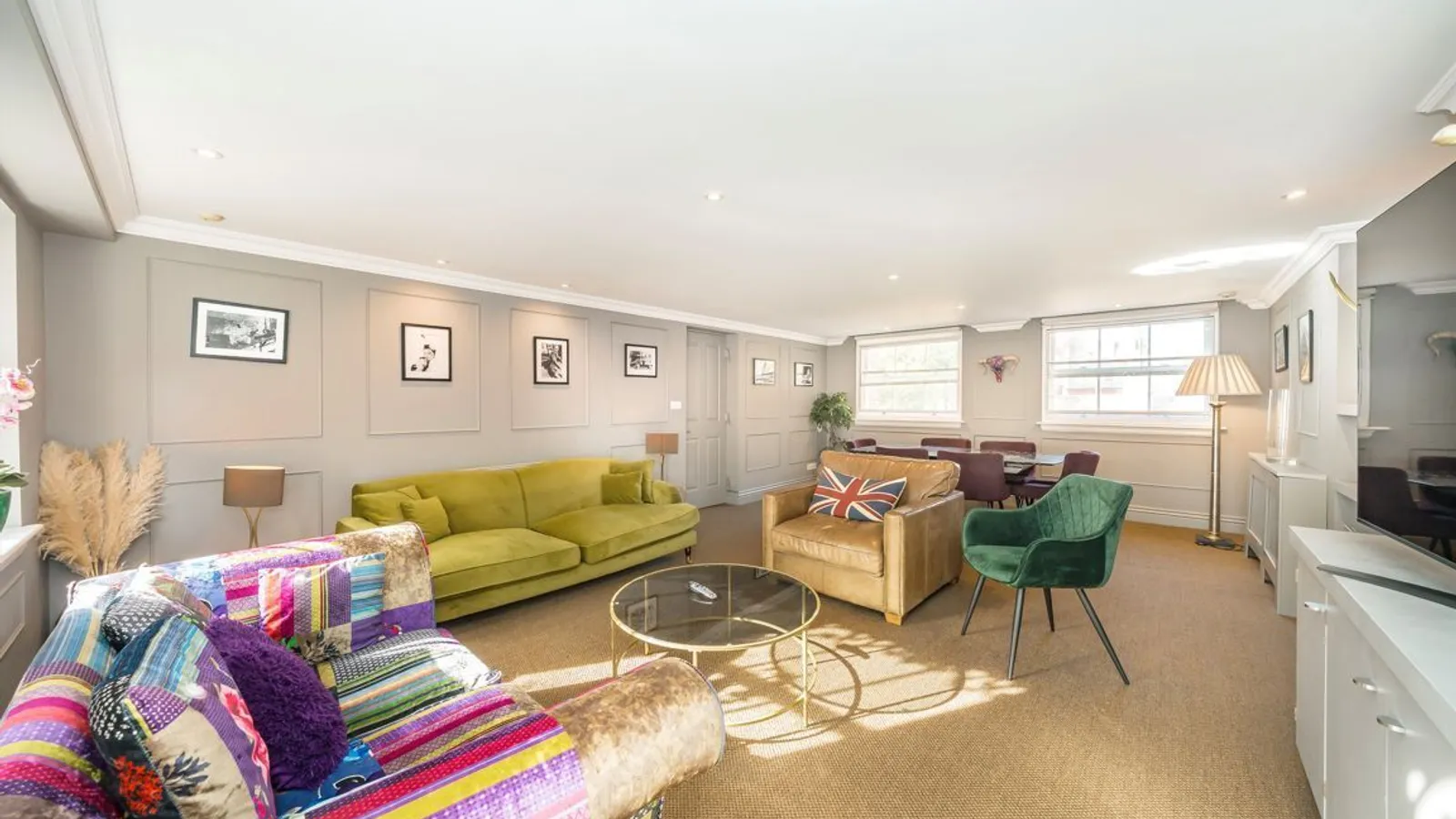 Flat Davies Street in City of Westminster