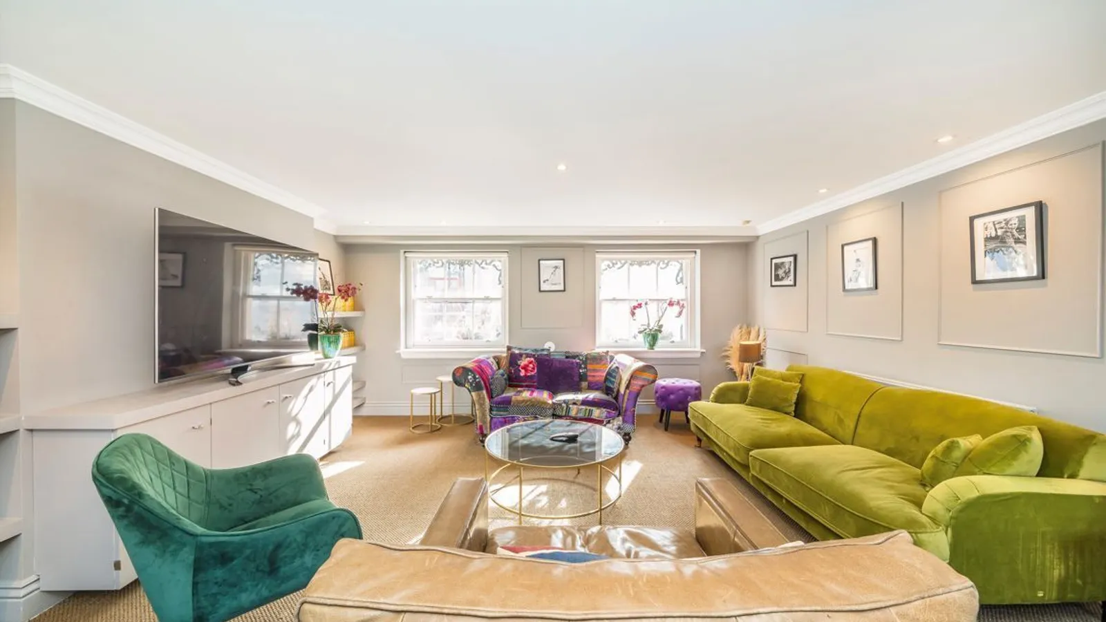 Flat Davies Street in City of Westminster