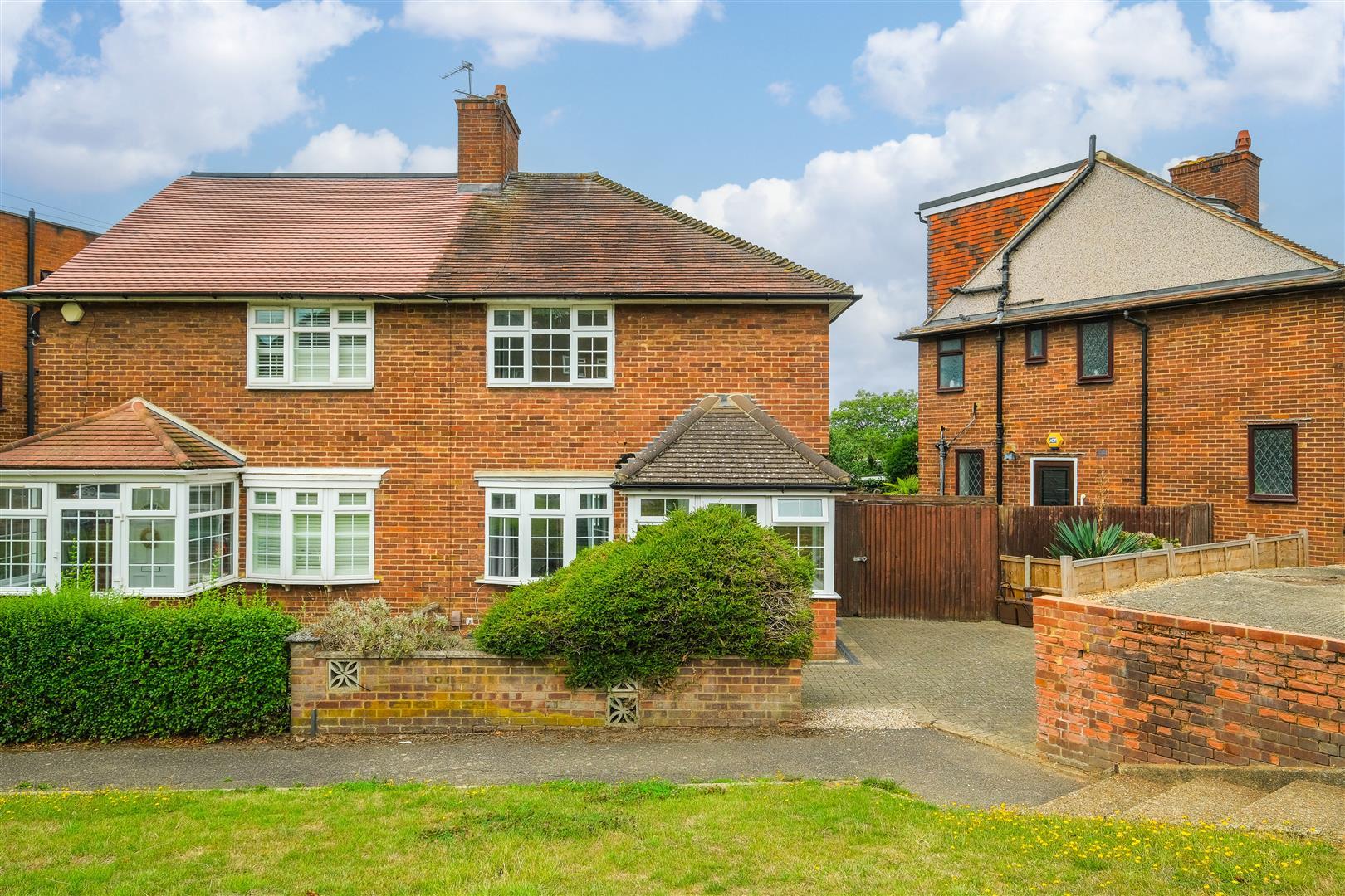 House Connington Crescent in Greater London