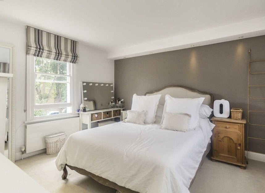 House Mattock Lane in Greater London