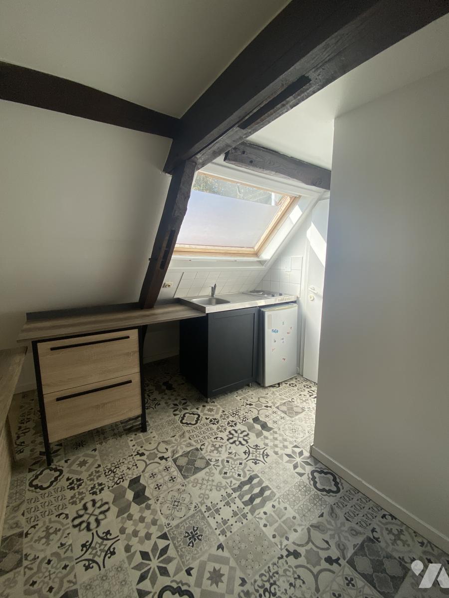 Flat Rue Roger Salengro in Loos