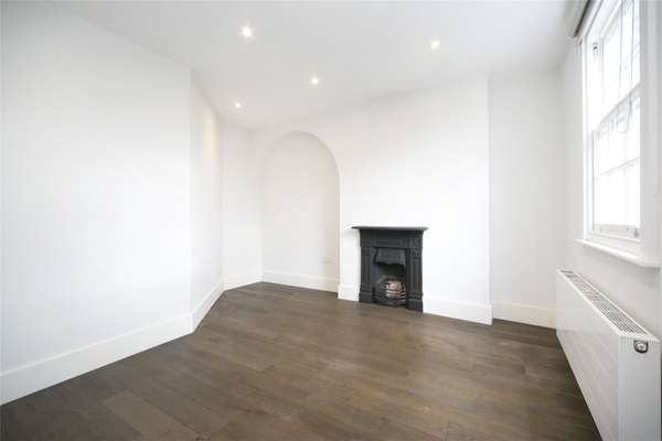 Flat Exmouth Market in Greater London