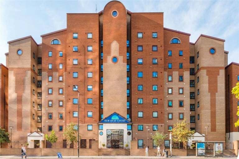 Flat William Henry Walk in Greater London
