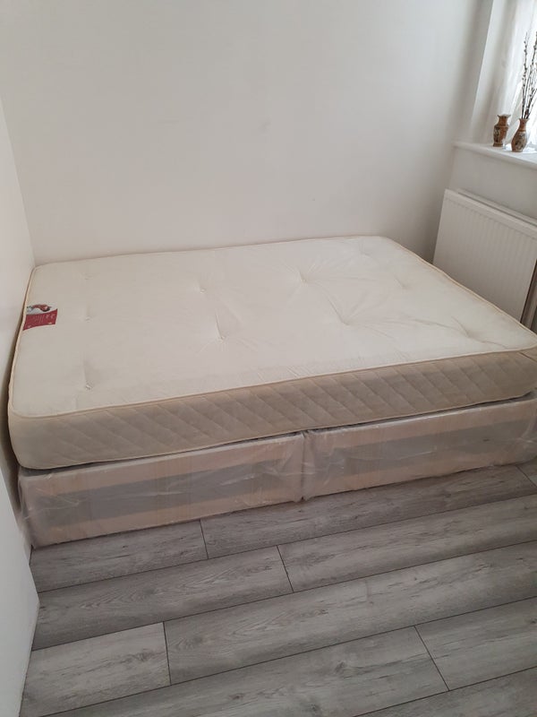 Room Coldharbour Lane in Greater London